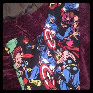 *NWOT* Marvel Comics leggings